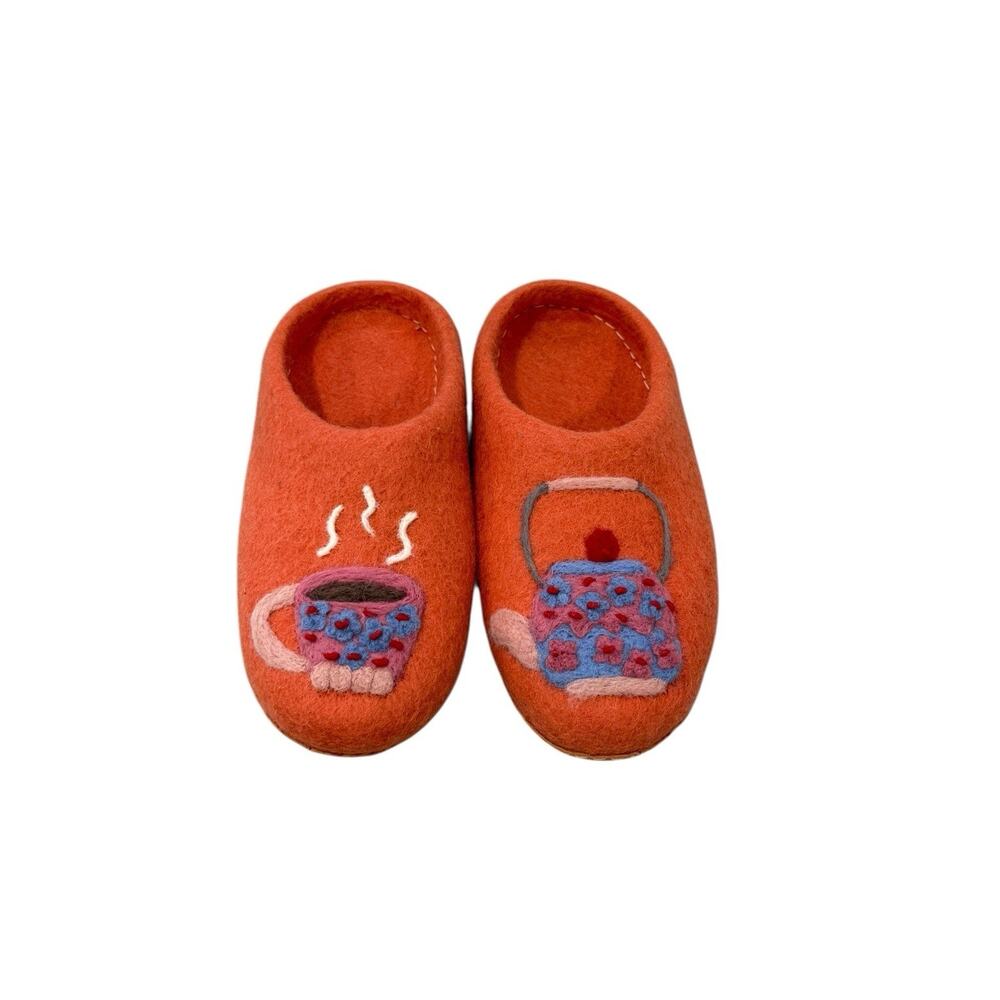 French Knot 100% Wool Leather Sole Slippers Floral Orange Tea Kettle XL 10/10.5